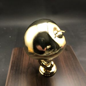 4.5" BRASS APPLE PLAQUE MOUNT